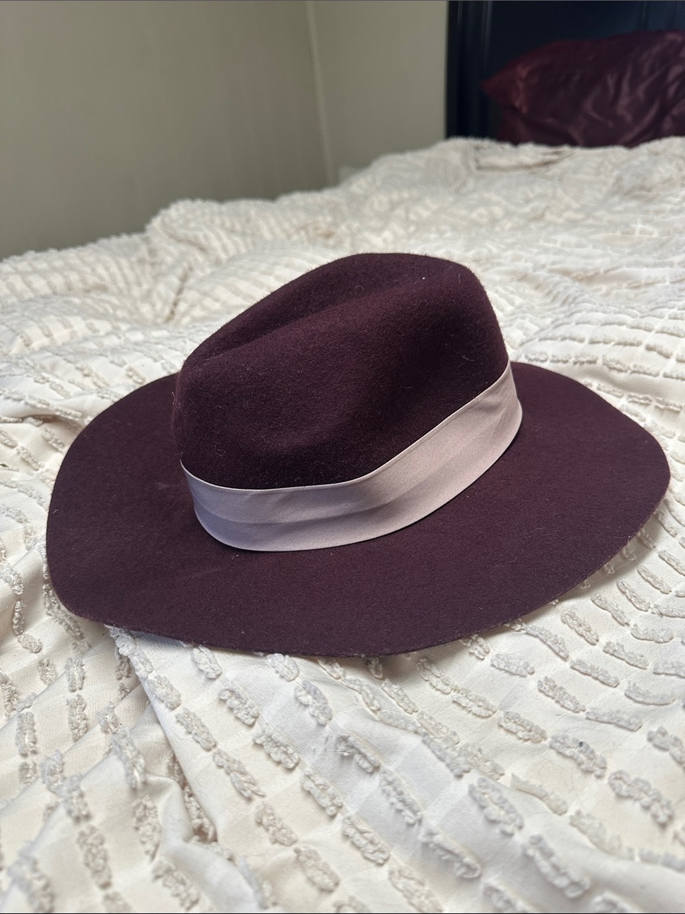 BRAND NEW! WITH TAGS! Women's Wide-Brim Fedora in Deep Plum w/ Light Pink Band
